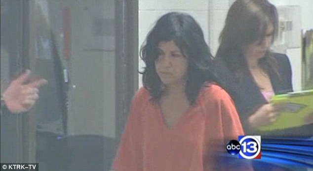 article-2339341-1A4086E7000005DC-56_634x348