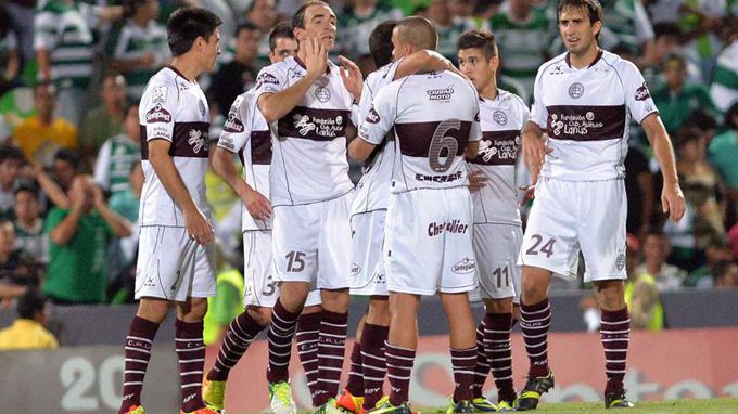 The Strongest, Defensor Sporting, Vélez Sarsfield, Nacional , Arsenal, Unión Española, Cerro Porteño, Cruzeiro, Gremio, San Lorenzo, Atlético Mineiro y Atlético Nacional disputan 6 cupos. EFE