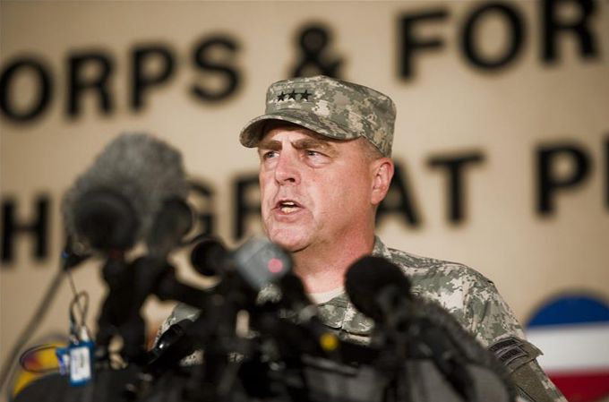 eniente General Mark Mileey, comandante del Tercer Cuerpo y de Fort Hood habla ante periodistas en la base militar de Fort Hood cerca a Killeen, Texas (EE.UU.). EFE