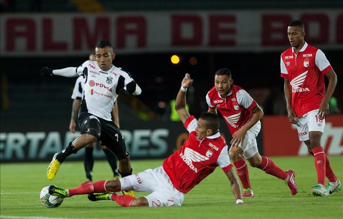 Santa Fe y Millonarios parten con ventaja en busca de la final de Liga Postobon 2 Foto EFE/Archivo