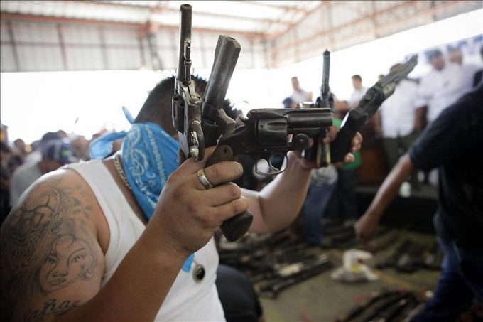 MUERTE DE ADOLESCENTES