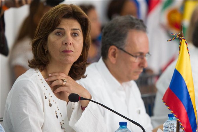 La Canciller colombiana, Maria Angela Holguin