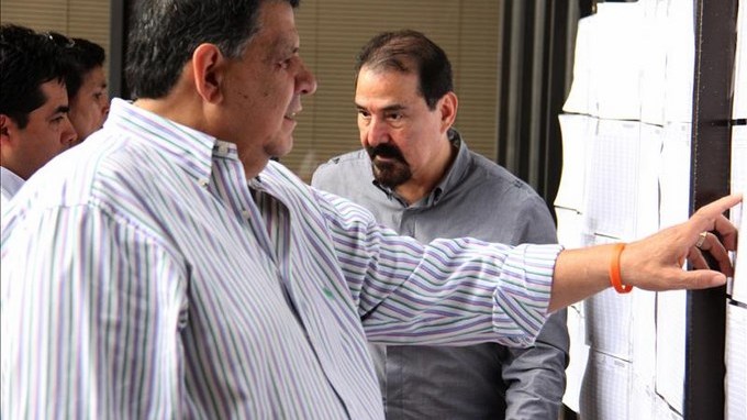 En la sede consular de Colombia en Houston (Texas, EE.UU.). EFE