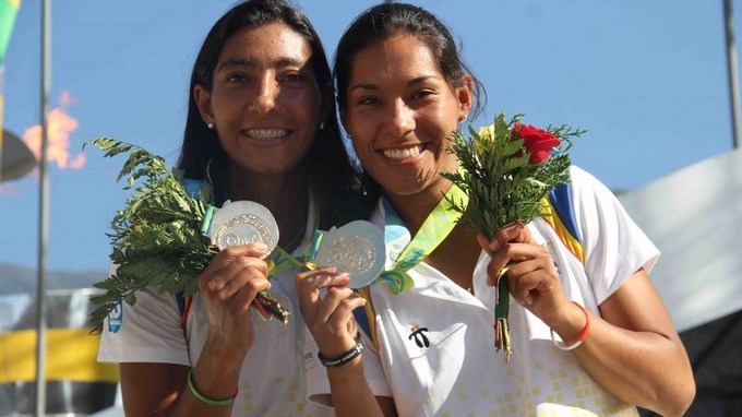 Andrea-y-Claudia-Galindo1-1024x682 (Copiar)