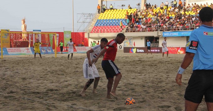 Segunda derrota de Colombia en fútbol playa en juegos de Trujillo. 1 Colombia Paraguay 1024x534 Copiar1