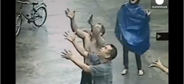 INCREIBLE RESCATE DE BEBE