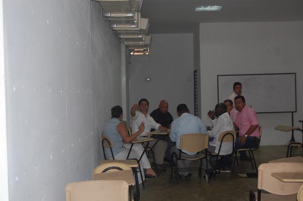 Procuraduría pide investigar a Santos por uso de recursos públicos para campaña de reelección 5 Augusto Posada reunido con alcaldes de algunas poblaciones de Urabá