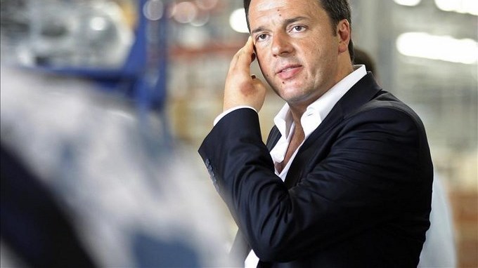 Giorgio Armani recomienda al primer ministro italiano que se ponga corbata