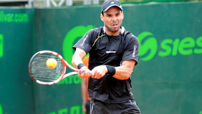 Alejandro Falla venció a Lukasz Kubot y avanza en ATP de Halle, Alemania. 1 Alejandro Falla 4 2013 nov Copiar1