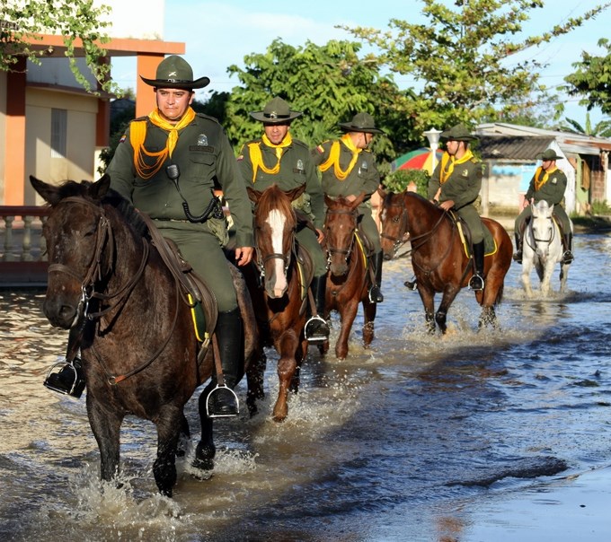 CARABINEROS Y GUIAS CANINOS 2 (Copiar)