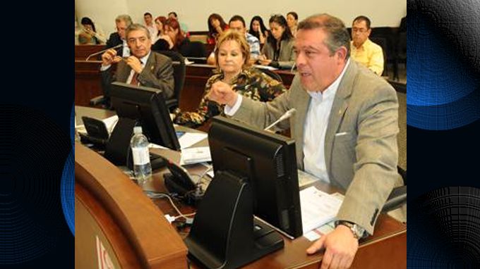 Concejales piden mayor rigurosidad  en el control de proyectos VIP