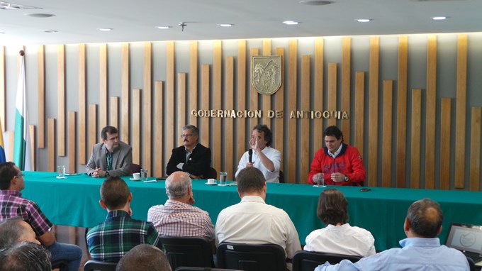 Convenio entre Medellín, Nacional y Benedan le da fuerza al fútbol antioqueño. 11 20140724 095949 Copiar