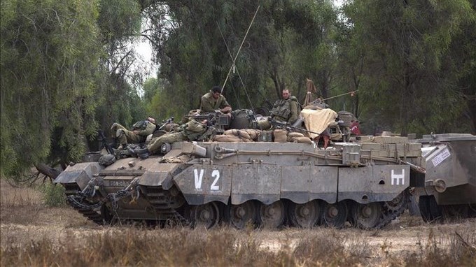 Al menos 18 palestinos y un soldado israelí muertos en el inicio de la incursión terrestre en Gaza