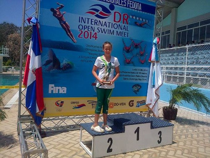 Nadadores antioqueños reciben sus dotaciones para campeonatos interligas en el país. 1 Liga de Natación de Antioquia