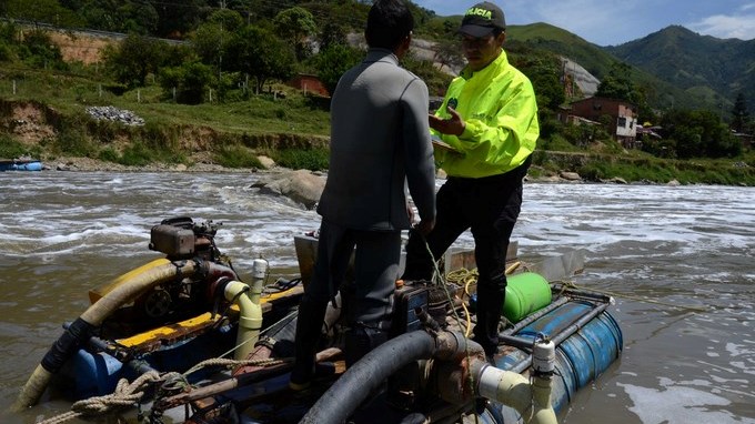 Operativos contra la minería ilegal en Barbosa, Antioquia. Fotos 1 Operativos contra mineria ilegal app