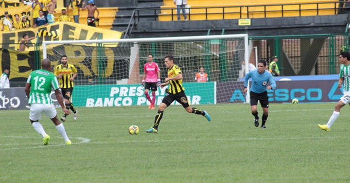 Alianza y Nacional empataron en la tercera fecha de la liga. 1 11 1407110039 Copiar1