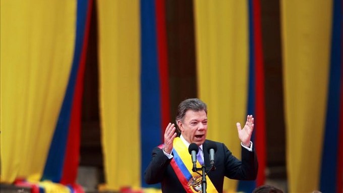 La esperanza de paz llena de simbolismo la segunda investidura de Santos