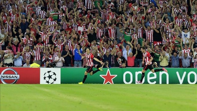 3-1. Aduriz remonta al Nápoles y el Athletic seguirá en Champions.