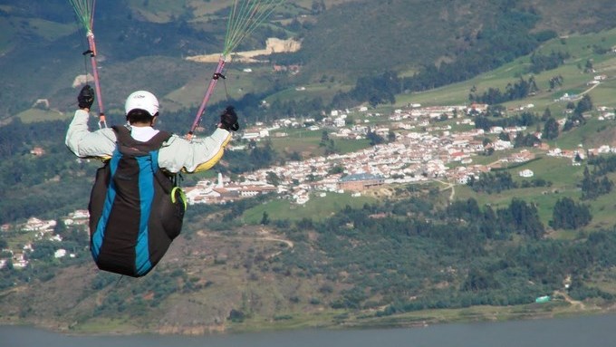 En video sobre vuelo de Sopó-Cundinamarca, escenario de la quinta válida nacional de Parapente