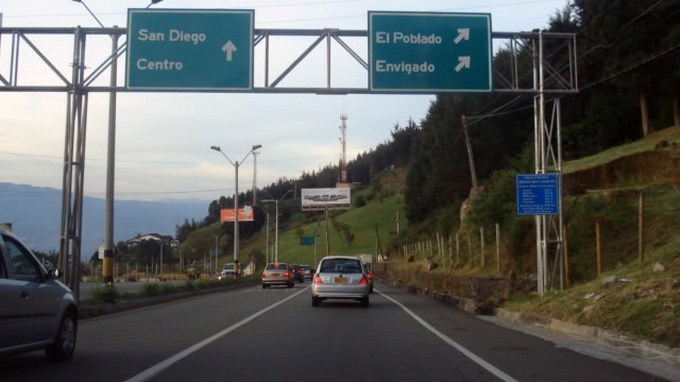 Cierre de una vía en Envigado y otras disposiciones. 1 DSC08125 Copiar1