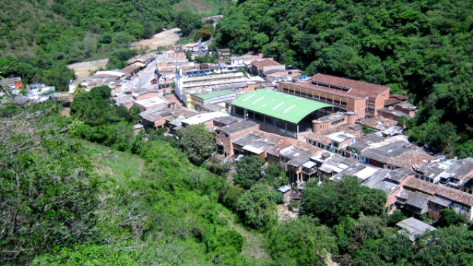 Inmigrantes fueron conducidos por la Policía en Uramita 2 Uramita Antioquia