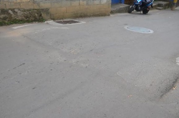 Resalto sin demarcación en Barbosa. Foto: Guillermo Naranjo