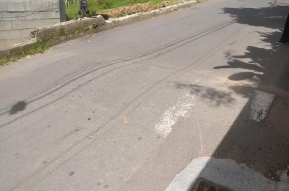 Resalto sin demarcación en Barbosa. Foto: Guillermo Naranjo