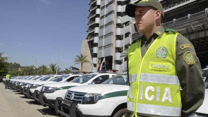 entrega parque automotor Policía app (2)