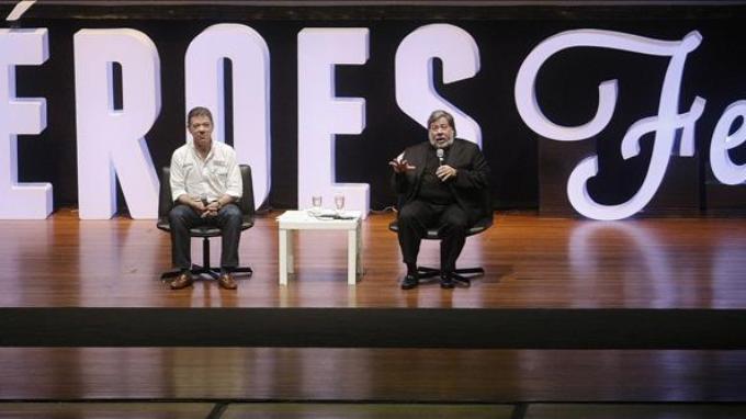 Colombia debe enfocarse en la educación para innovar, dice Steve Wozniak