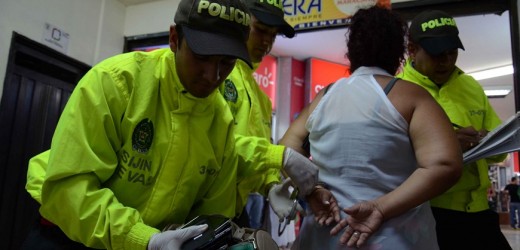 En video: Policía intensificó acciones contra la venta de celulares robados en Medellín