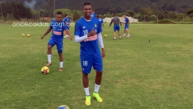 El Once Caldas líder entrena en Bogotá para juego de fin de semana. 1 10616406 698048996917673 6562039328166796371 n Copiar