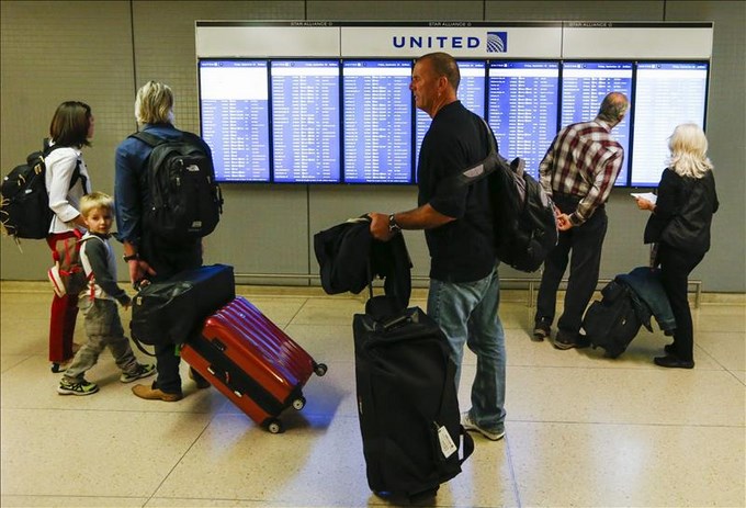 EEUU cancela todos los vuelos en aeropuertos de Chicago por fuego en un radar 4 6684918w (Copiar)