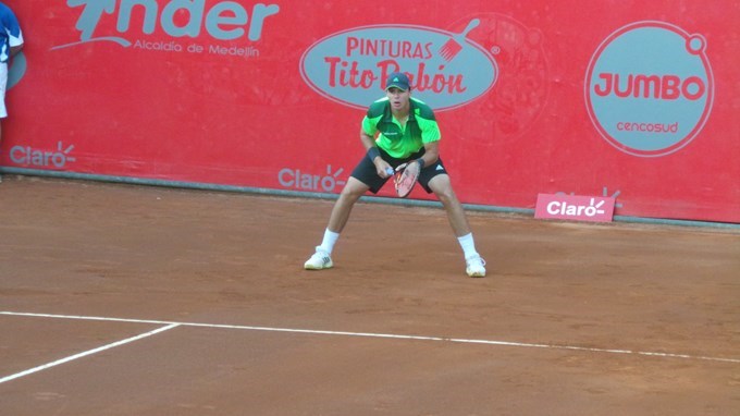 Este viernes comienza la Copa Davis para Colombia, Giraldo el primero en debutar. Video 1 Alejandro Gonz%C3%A1lez open claro2014 Copiar Copiar1