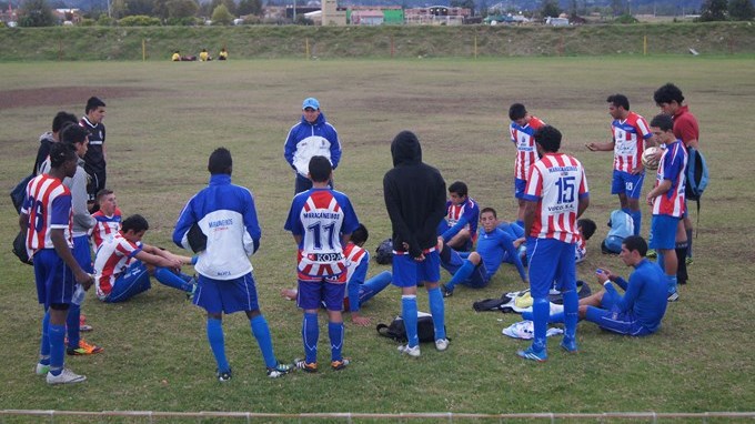En Bogotá se jugó la sexta fecha de La Copa Élite del Ahorro. 3 DSC04817 Copiar
