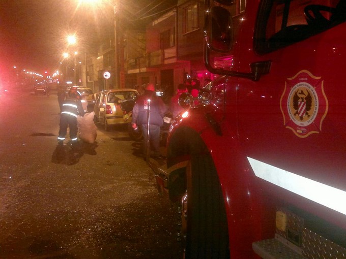 volcamiento de taxi en las ferias