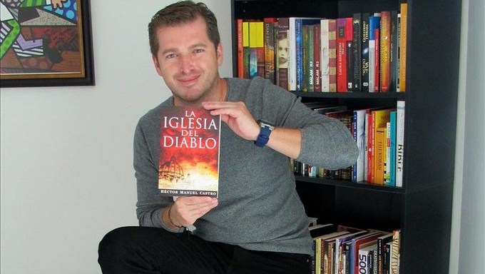 El colombiano Héctor Manuel Castro publica un thriller sobre la Iglesia católica