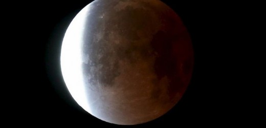 Esta noche habrá eclipse total de luna. ¡No te lo pierdas!
