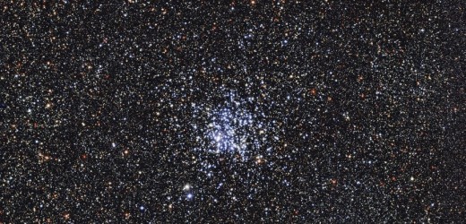 Un telescopio capta una imagen del Cúmulo del Pato Salvaje