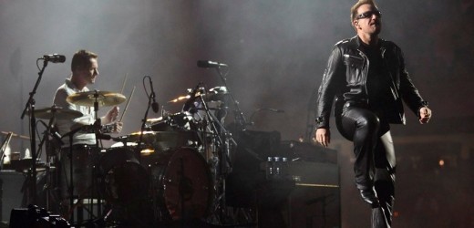 Bono vocalista de U2 pide disculpas por la forma en que difundió su último álbum