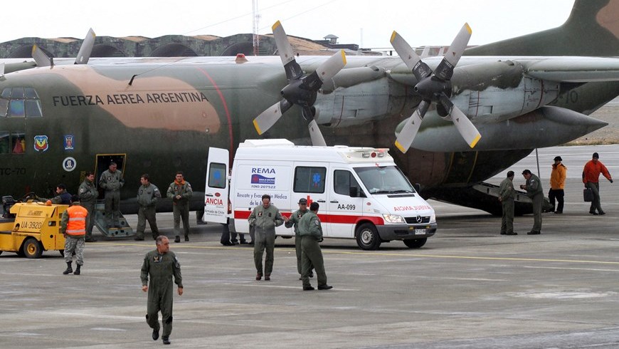 El paciente llegó cerca de las 6.30 (9.30 GMT) al aeropuerto internacional de Río de Janeiro en un avión de la Policía Federal de Carreteras, siguiendo los protocolos internacionales para el tratamiento de la enfermedad. EFE/Archivo
