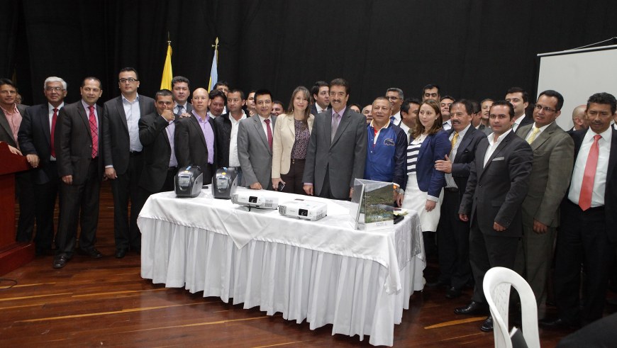 Entrega de elementos para bibliotecas municipales 3