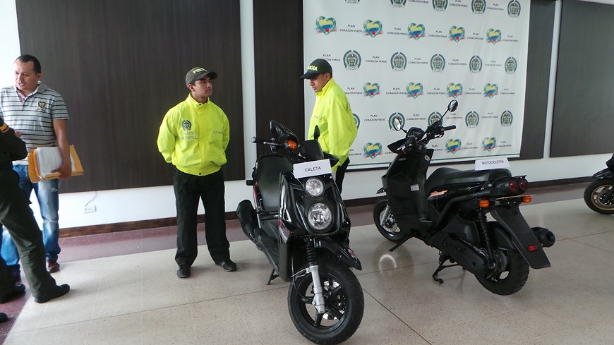 Fotos: Los fleteros en Medellín no solo delinquen con motos de alto cilindraje 13 FLETEROS 12