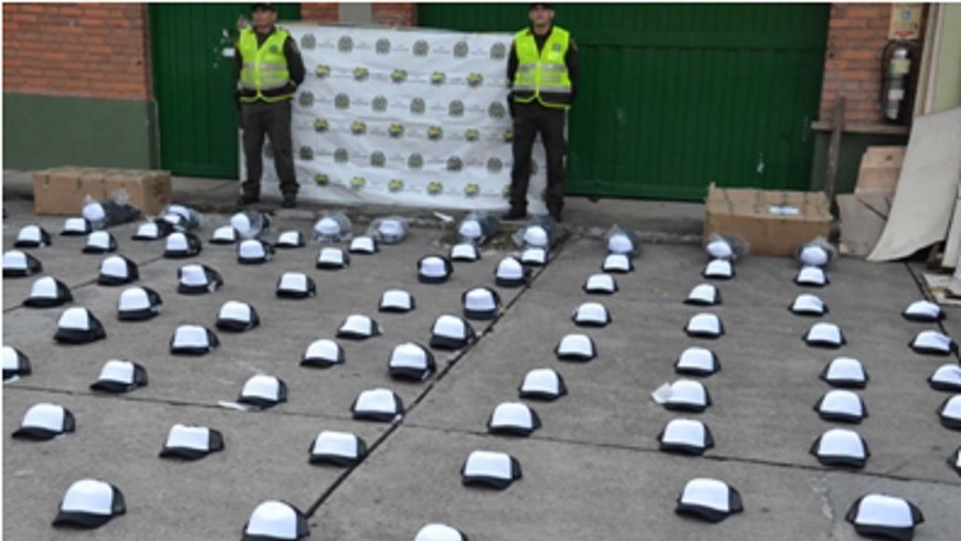 Un cargamento de 1.005 gorras de contrabando fue incautado por la Policía 1 GORRAS 2 Copiar
