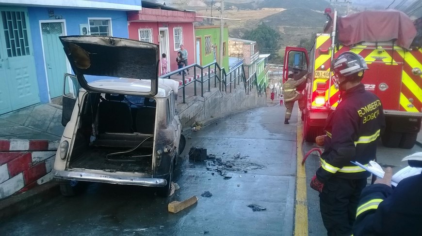 VEHICULO SE INCENDIO