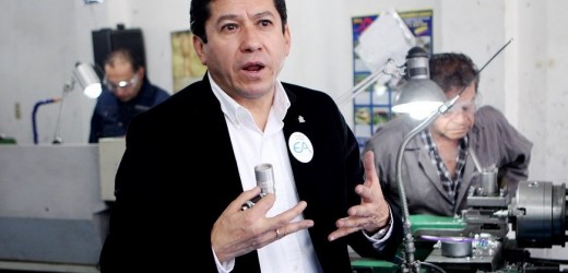 Ingeniero Colombiano inventa válvula especial para vehículos de lugares altos