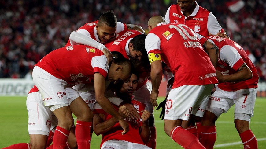 Santa Fe recupera el liderato en el fútbol colombiano tras vencer a Pasto 1 Santa Fe