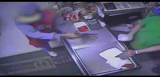 En video: Dos menores de edad fueron capturados tras asaltar un supermercado