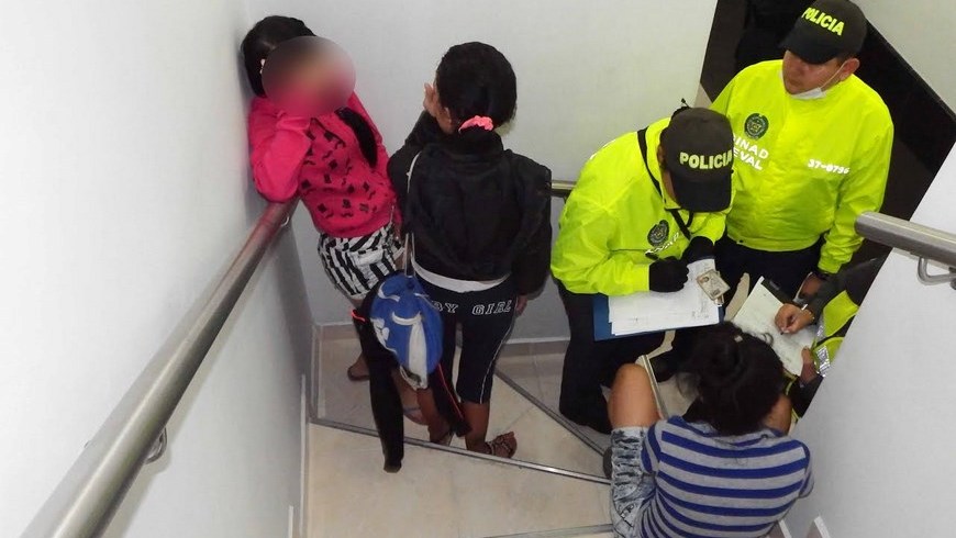 Vídeo: Autoridades en Medellín sellaron hoteles y bares del centro por explotación sexual infantil 1 operativo contra explotacion sexual infantil medellin 2