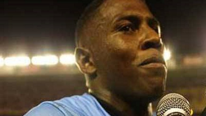 Portero del Junior Carlos “Peto” Rodríguez detenido por presunta agresión a su esposa. 1 peto Copiar1