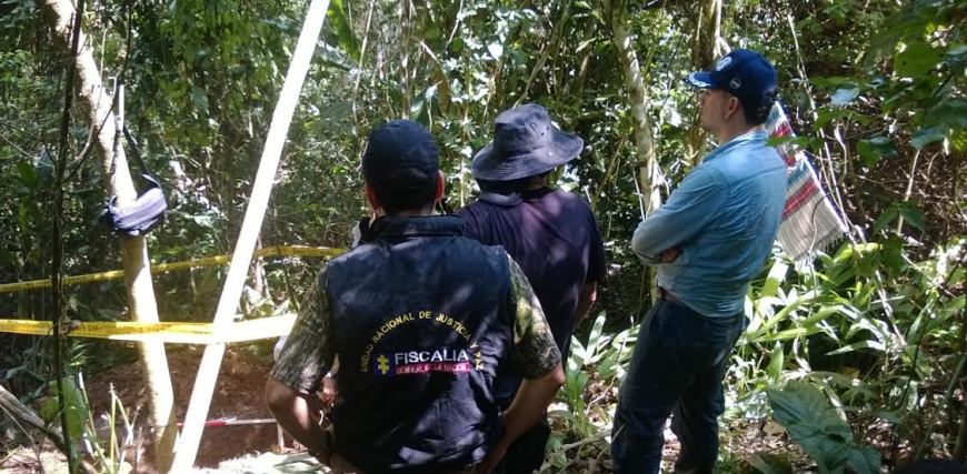 Exhuman restos de 10 víctimas de las autodefensas en Necoclí 7 restos 2